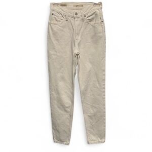 Levi’s 80’s Mom White Jeans Size 25